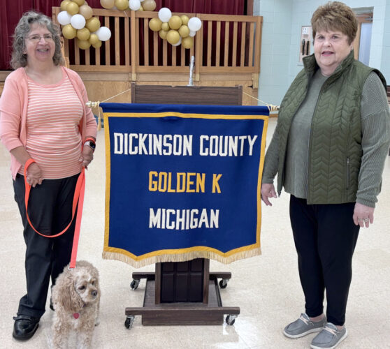 Lindow speaks to Golden K about therapy dogs